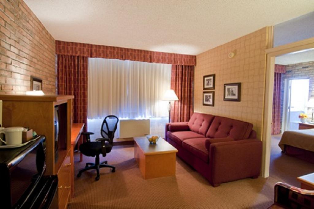 Quality Hotel Downtown-Inn At False Creek 밴쿠버 객실 사진