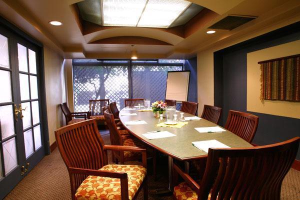 Quality Hotel Downtown-Inn At False Creek 밴쿠버 시설 사진