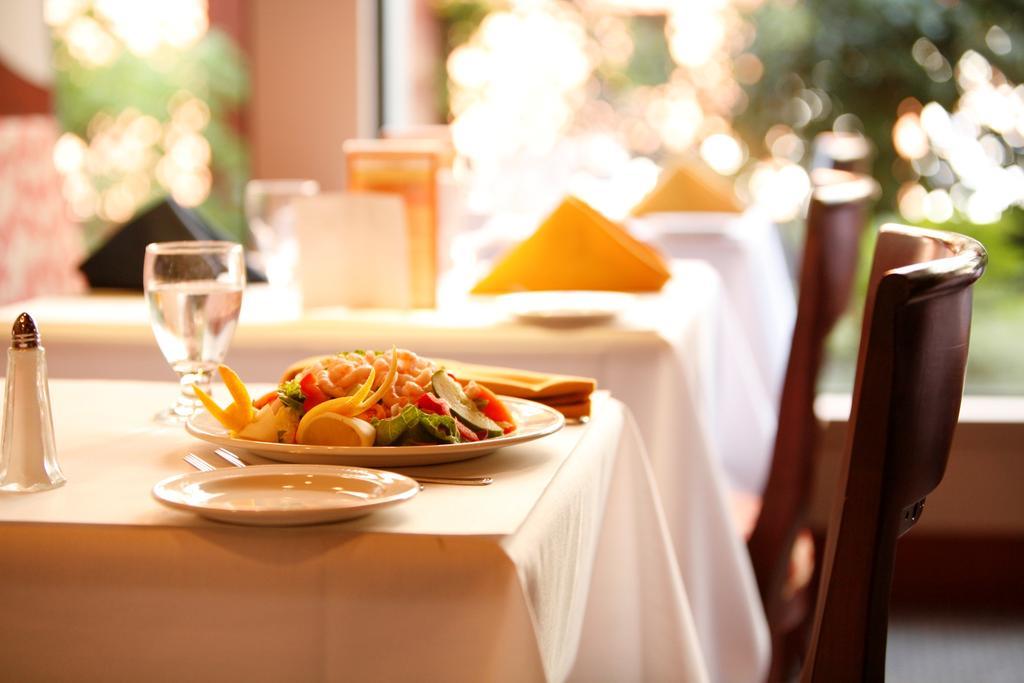 Quality Hotel Downtown-Inn At False Creek 밴쿠버 레스토랑 사진